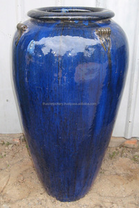 Urn, pièces cirées - Product Image 2