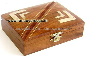 Boîte en bois sculpté avec incrustation en laiton pour dames et filles, rangement de bijoux de couleur marron - Product Image 2