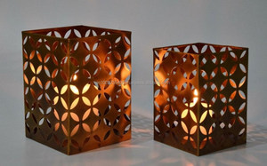 Elegante soporte de pilar de metal con acabado de latón antiguo para decoración del hogar OCASIÓN DE Navidad hecha a mano - Product Image 2