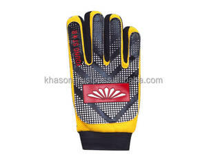 NOUVEAU GANTS DE GARDIEN PROFESSIONNEL AVEC PROTECTEUR DE DOIGTS ADULTES ENFANTS LATEX ÉPAIS LISSE ENTRAÎNEMENT DE FOOTBALL COULEUR ROUGE - Product Image 4