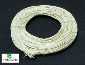 Suministro de Mimbre Redondo de Tamaño Personalizado con Núcleo Liso para Fabricación de Muebles y Aplicaciones Artesanales - Product Image 4
