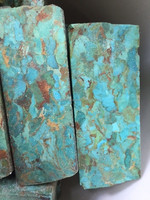 Vente en gros de pierres brutes de turquoise mystique perlée, pierres précieuses naturelles, directement des mines
