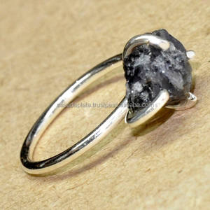 Anillo de Plata de Ley 925 con amatista, hermoso diseño en bruto, anillo elegante para mujer, joyería de moda chapada en plata fina - Product Image 2