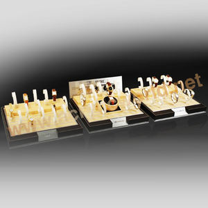 Reloj acrílico personalizado de lujo, expositor profesional hecho a mano de fábrica - Product Image 5