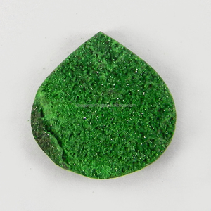 อูวารอวอไทด์ โกเมนธรรมชาติหายาก ขนาด 2.0x2.0 ซม. รูปหัวใจ รูปทรงอิสระ พลอยหลวม - Product Image 1