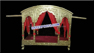 Doli de Madera y Latón, Doli Metálico Indio para Bodas, Doli Abierto con Diseño de Pavo Real, Últimos Modelos de Dolis para Ceremonias Nupciales en Venta - Product Image 4