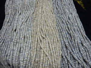 Perles de pierre à facettes en diamant naturel Silverite - Product Image 5