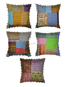 Funda Cojín Kantha Patchwork Hecho a Mano - Product Image 2