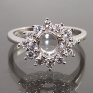 แหวนเงินแท้ 925 แบบกึ่งสำเร็จรูป สำหรับใส่พลอยหรือเพชร CZ ขนาด 5x7 มม. ทรงรี ชุบโรเดียม ขัดเงา เหมาะสำหรับงานแต่งงาน งานเลี้ยง ใช้ได้ทั้งชายและหญิง เลือกขนาดได้ - Product Image 4