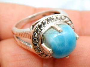 Anillo de Boda Clásico de Plata de Ley con Piedra Preciosa Larimar para Mujer - Product Image 4