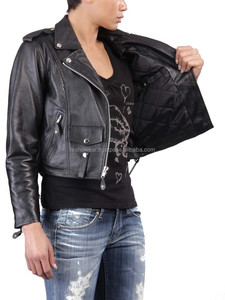 Veste en cuir imperméable noire pour femme Manteau d'extérieur élégant et durable à la mode Tenue décontractée et semi-formelle - Product Image 4