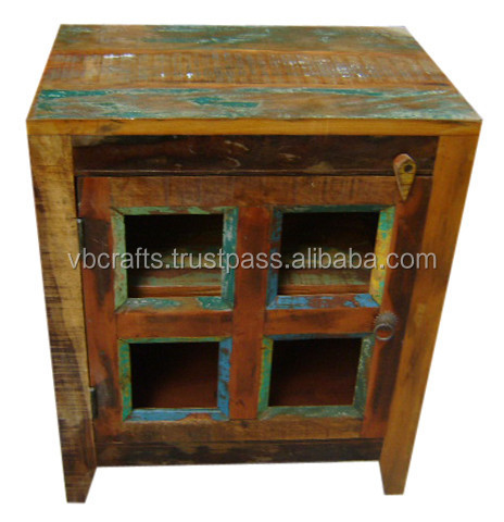 Кухонный шкаф из переработанной древесины