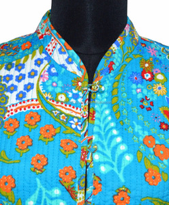 Veste Gudri vintage faite à la main en Inde, tissu Kantha, 100% coton, veste ethnique d'hiver, veste en coton réversible, vêtements ethniques - Product Image 2