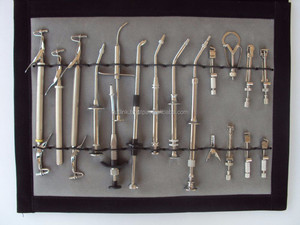 Pistolet à amalgame dentaire chirurgical en plastique durable avec outils de remplissage de seringue manuelle, certifié CE classe I pour les travaux de restauration - Product Image 3