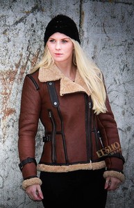 Veste d'hiver en cuir de mouton matelassé pour femme Doublure douce Vêtements d'extérieur chauds et confortables fabriqués au Pakistan - Product Image 3