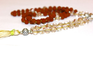 Style bohème cristal clair Yoga Mala Rudraksha bouddhiste Mala collier pour la fête de mariage ou cadeau de fiançailles - Product Image 3