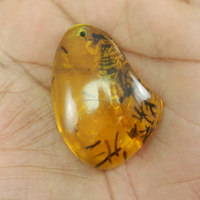 Unregelmäßig Geformter Gelber Synthetischer Bernstein-Edelstein 35x50mm 15,69 Gramm Handgefertigter Schmuck Großhandel IG4114 (Laborhergestellt) Ishu Gems