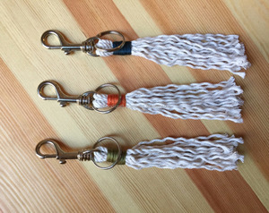 Llavero de macramé, llavero anudado, llavero de cuerda, hecho a mano, Felicidad - Product Image 1