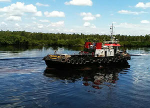 <span class=keywords><strong>TUG</strong></span> tekne seti düz üst Barge 230 "yıl yapılmış 2012