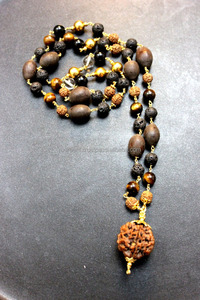 قلادة فضية بسلك من Rudraksha متعددة الأحجار الكريمة - Product Image 3