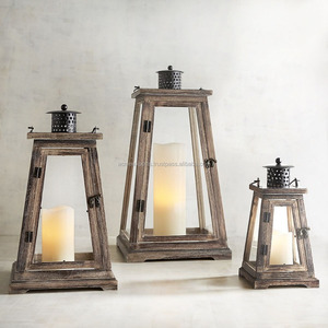 Linterna de madera antigua con diseño de metal clásico, iluminación única elegante hecha a mano para decoración del hogar, venta al por mayor - Product Image 1