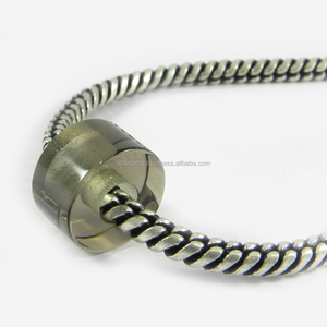 Perles rondes lisses à grand trou en quartz fumé clair de qualité AA, 5x8x14mm, pour la fabrication de bijoux, vente en gros en provenance d'Inde - Product Image 1