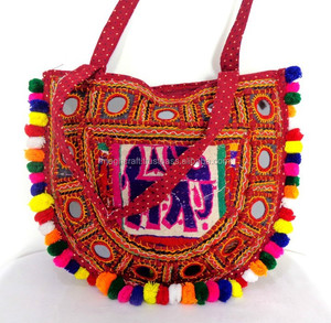 Bolsos de estilo Banjara tradicional indio con bordado de elefante y trabajo de espejo de lana bolsos de hombro étnicos para mujer al por mayor - Product Image 3