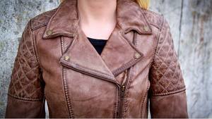 Veste en cuir pour hommes de haute qualité lavage et finition à la cire vêtements d'extérieur légers de printemps vêtements de mode élégants fabriqués à Sialkot Pakistan - Product Image 2