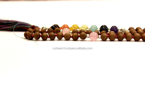 Fabriqué à la main 7-Chakra bois de santal Mala perles collier Style bohème Yoga bijoux avec soie gland hindou cadeaux décorations de fête - Product Image 3