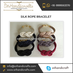 Fabricante de Pulseras de Cuerda de Seda de Moda, Exportación a un Precio Increíble - Product Image 1