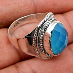 Bague de cocktail de mariage classique en argent sterling 925 faite à la main calcédoine à facettes naturelle bleue pierre précieuse plaqué or fêtes de femmes - Product Image 1