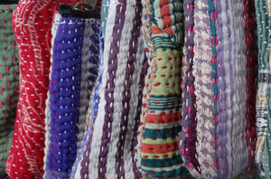 Pochette Sari Vintage en Kantha, vente en gros - Product Image 4