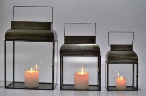 Farol de Metal de Latón Antiguo, Decoración de Vidrio Hecha a Mano para Piso/Mesa, Diferentes Tamaños, Decoración para el Hogar, Ocasiones de Pascua, IHA MFG IHACA024 - Product Image 5