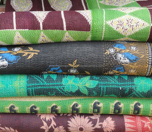 Colcha de <span class=keywords><strong>Patch</strong></span> Indiano Do Vintage Reversível Handmade Cobertor Kantha Sari Tecido Velho Kantha Lance para Cama Uso Decorativo para Viagem