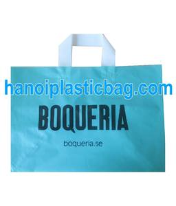 Bolsa de Compras de HDPE Biodegradable con Diseño de Puntos, Laterales Reforzados y Asas Tipo Camiseta, Tamaño Personalizado, Buen Precio en Vietnam - Product Image 2