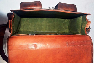 Maletín de Cuero Vintage de Alta Calidad para Médico - Product Image 2