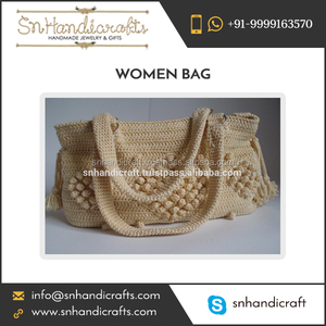 Sac à main tendance en tricot crocheté pour femme, disponible auprès d'un fournisseur expérimenté - Product Image 1