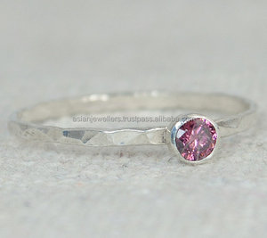 Bague Dainty Rose Tourmaline Quartz Gemstone Bague en Argent Sterling 925 Rhodium Lunette Réglage Élégant Tendance pour les Fêtes Anniversaires - Product Image 2