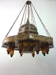 BR383 Grand lustre en laiton de style marocain soufflé à la main INSERTS EN VERRE AMBRE Applique murale décorative - Product Image 4