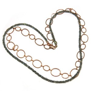 Collier en corde perlée en argent sterling 925 avec labradorite, style bohème chrétien, collection Simple Beauty de Shri Ashapura Jewels pour femme - Product Image 4