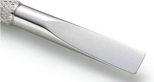 ที่ตัดหนังกำพร้า NGHIA P-02 พรีเมียม สแตนเลส แบบปลายเดียว ขนาด 110 มม. สีเทา พร้อมที่ดันหนังกำพร้า ยี่ห้อ Nail Brand อุปกรณ์ทำเล็บมือและเล็บเท้าที่จำเป็น - Product Image 6