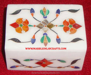 Caja con incrustaciones de piedra de mármol - Product Image 1