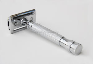 Maquinilla de Afeitar de Seguridad de Doble Hoja de Acero Inoxidable de Alta Calidad con Acabado Cromado para Afeitar la Cara, el Bikini y el Cuerpo - Product Image 3