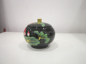 Round Shaped Pot, Lacquer Item with lotus hand painting made in Vietnam - Product Image 2