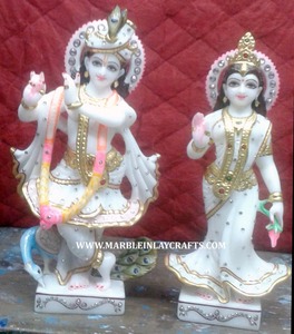 Escultura de posición de pie de Lord Krishna Ji colorido de mármol blanco puro con uso de vaca para decoración del hogar e ídolo de regalo corporativo - Product Image 3