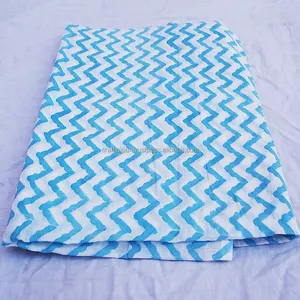 Hot Selling Handmade Zig Zag Block Printed Cotton Fabric Indian White Dressmaking Running Voile Material Fabric Wholesale