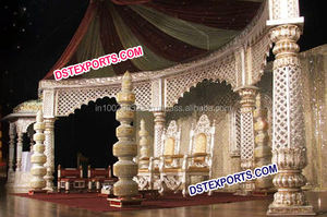 Décoration indienne de scène de mariage musulman, décor de scène pour fête musulmane Jodha Akbar, en vente - Product Image 2