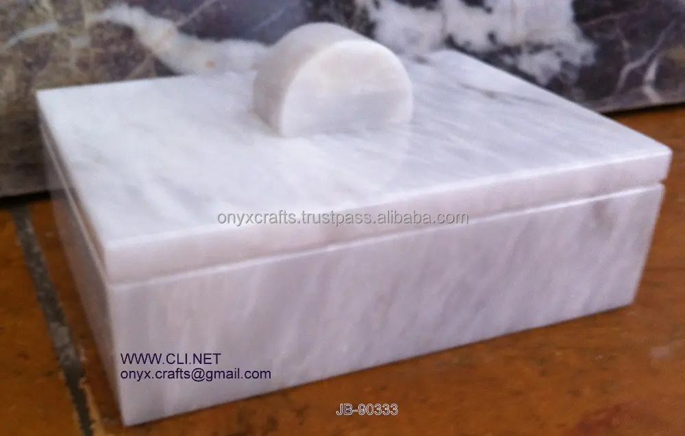 白い大理石のジュエリーボックス