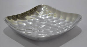 Collection de plateaux et d'assiettes en aluminium martelé IHA 47x25x6cm - Product Image 4