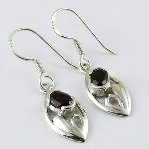 Boucles d'oreilles en argent sterling 925 avec pierre grenat, design simple, forme marquise, style bohème, pour femmes et unisexe, pour mariage et fiançailles - Product Image 2